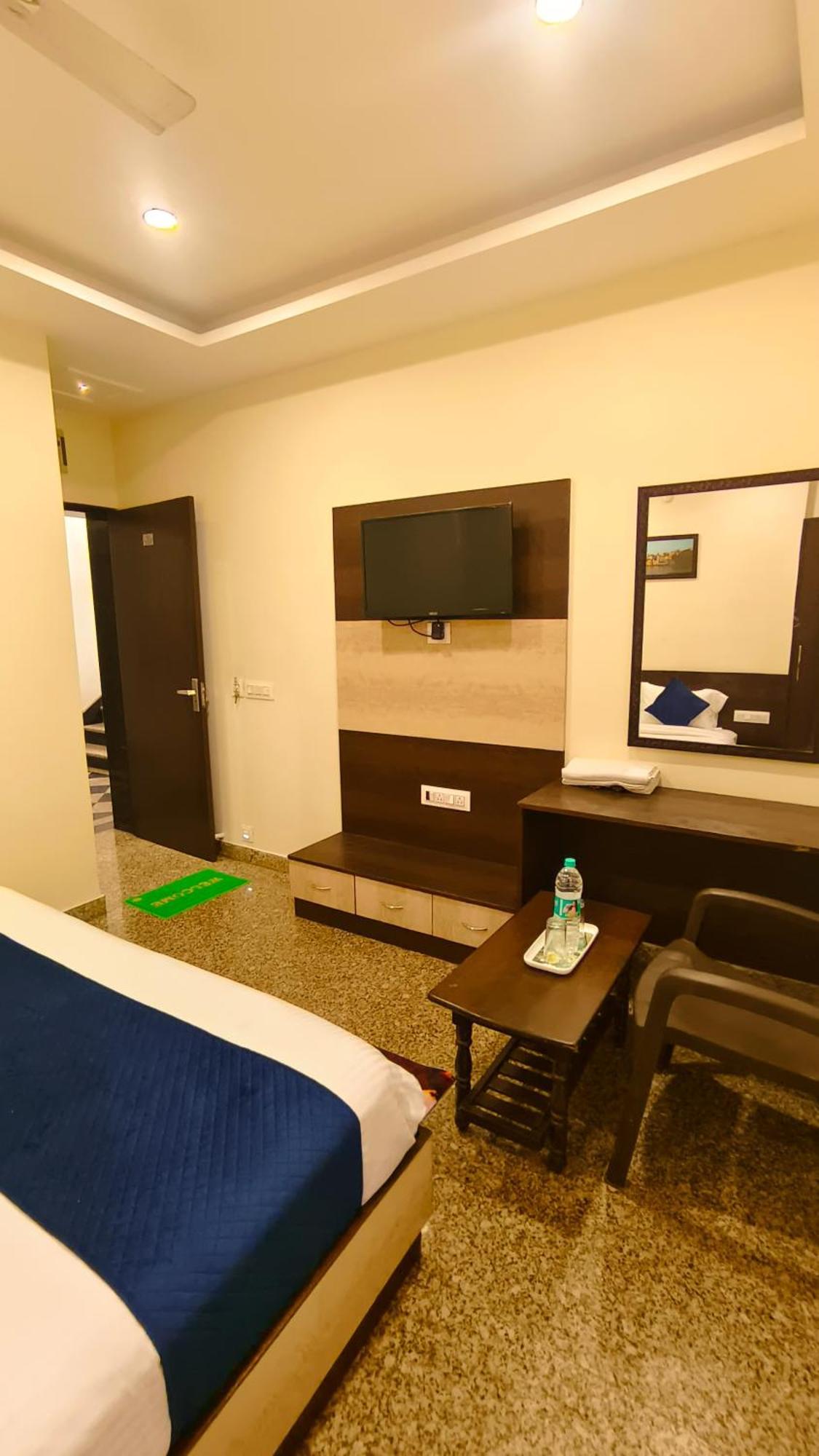 Hotel Rajputana Palace 우다이푸르 외부 사진